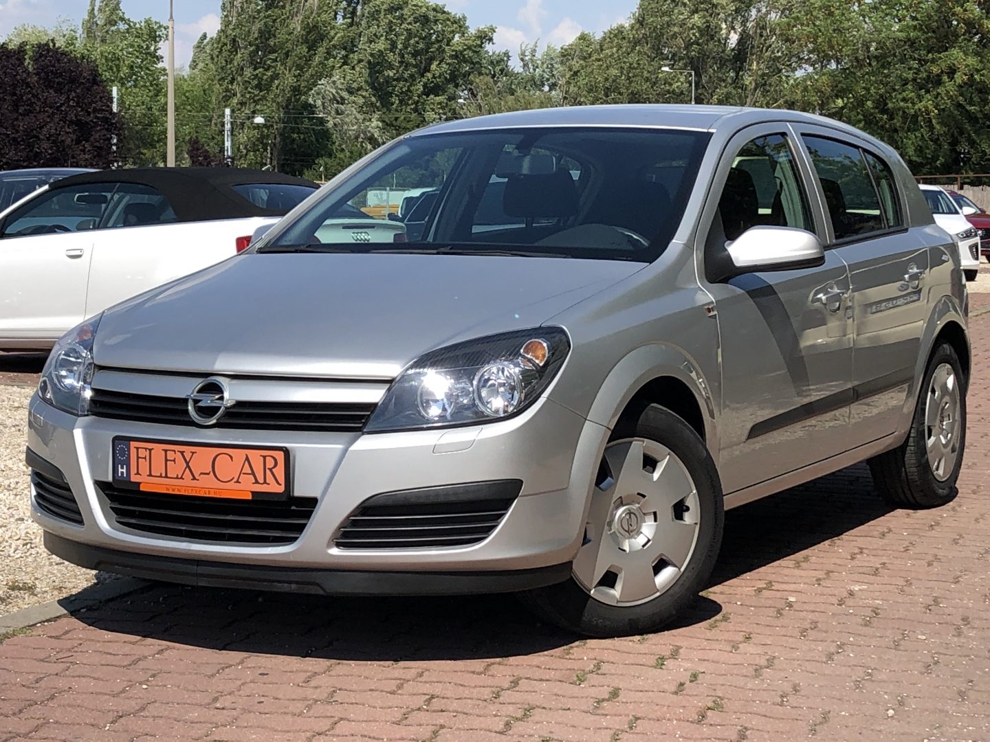 OPEL ASTRA 1.6 Enjoy TEMPOMAT-VEZETETT SZERVIZKÖNYV-KLÍMA!